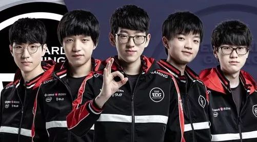 十分狼狈 十分狼狈