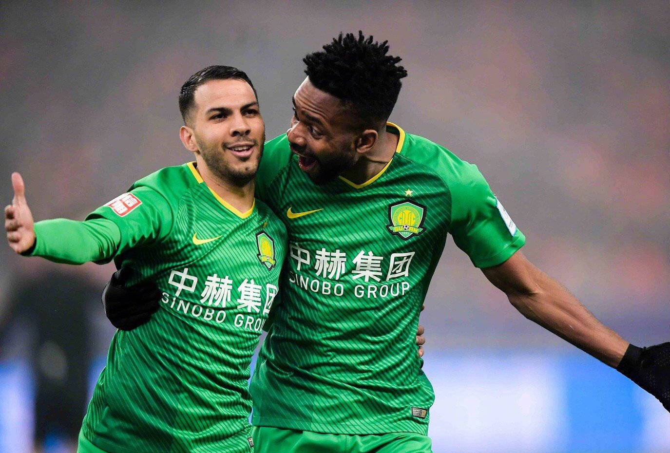 传球为队友 传球为队友