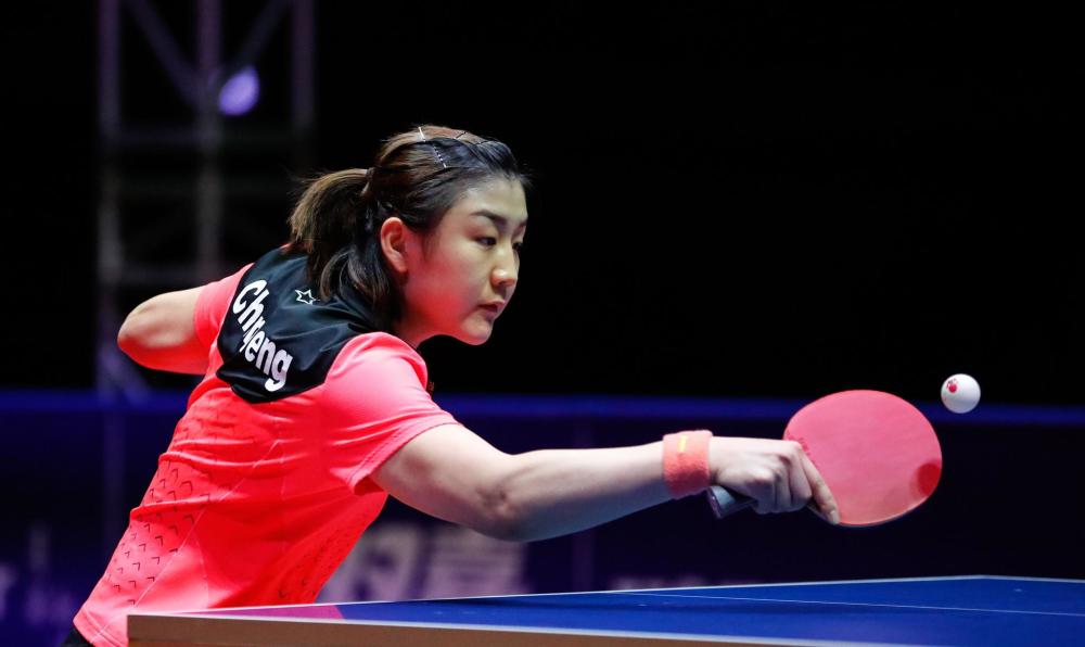 当今足坛 当今足坛